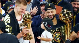 勒布朗·詹姆斯巅峰末路：伤病挑战中的篮球史册传奇